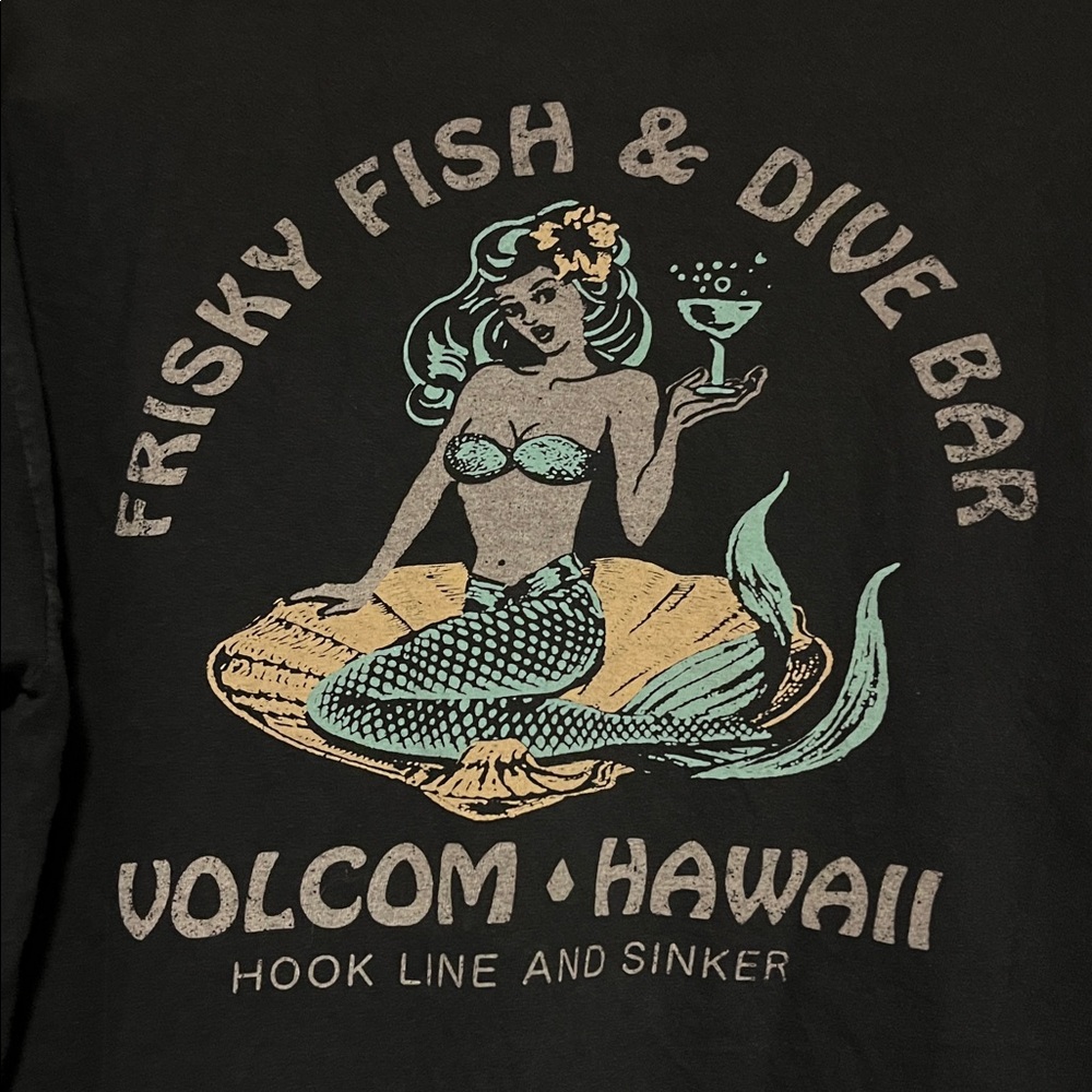 Volcom -Y2K “frisky fish and dive bar” Hawaii T-shirt - Picture 4 of 9